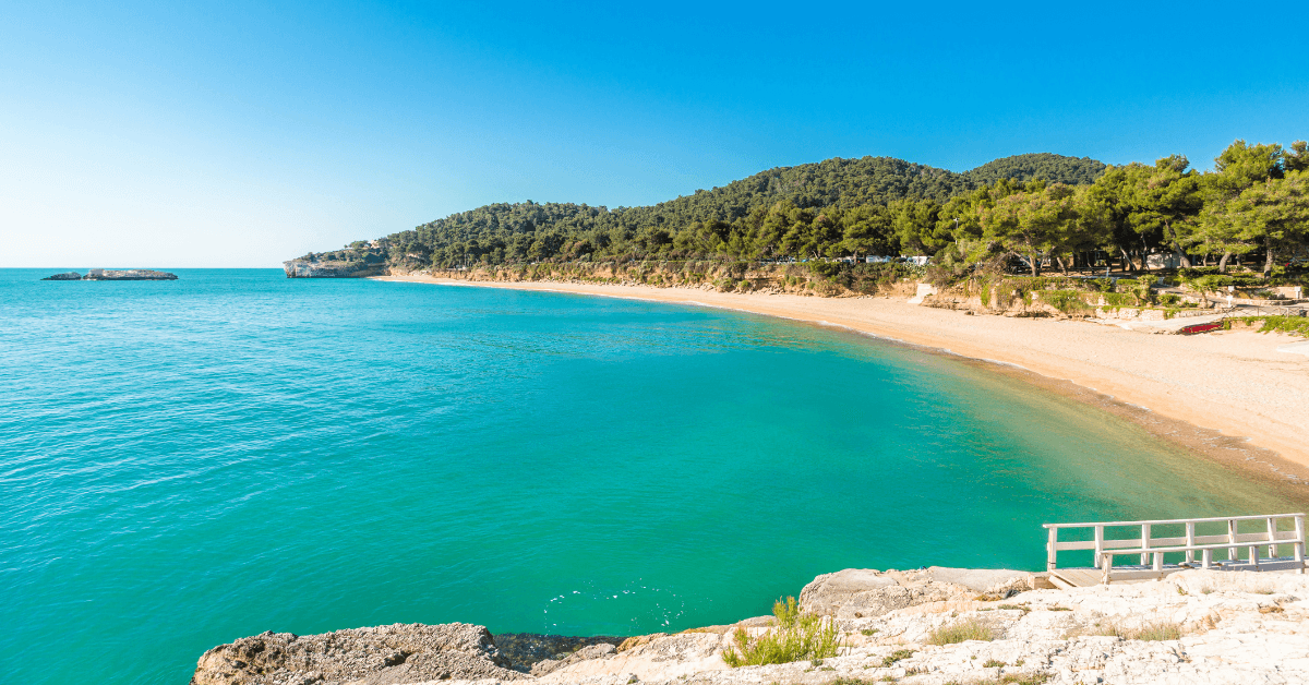 Baia dei Campi a Vieste: Guida Completa 2026