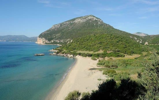 Cala Cartoe Dorgali.jpg