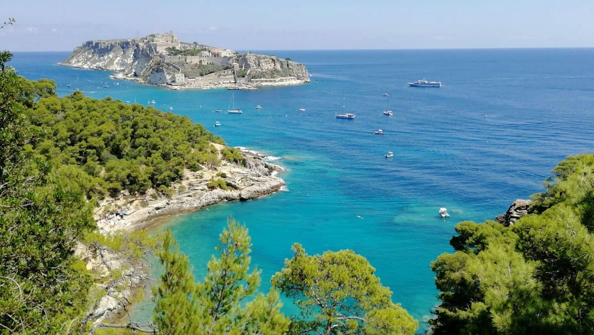 Cala Matano Isole Tremiti (San Domino).jpg
