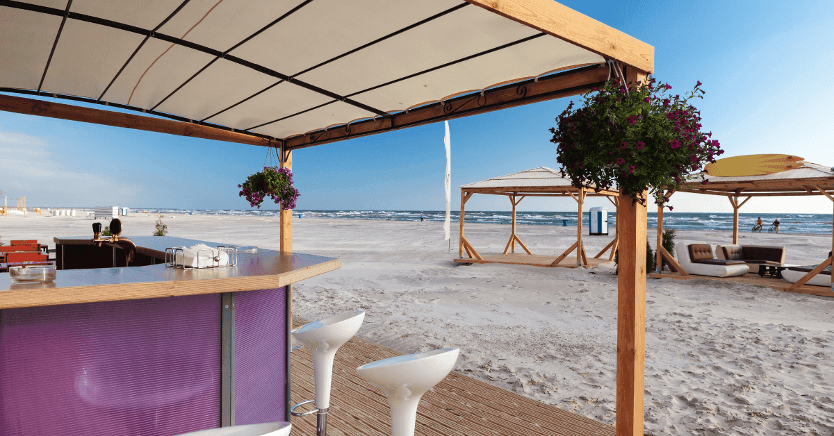 Bar in spiaggia: come aprirlo e come gestirlo al meglio