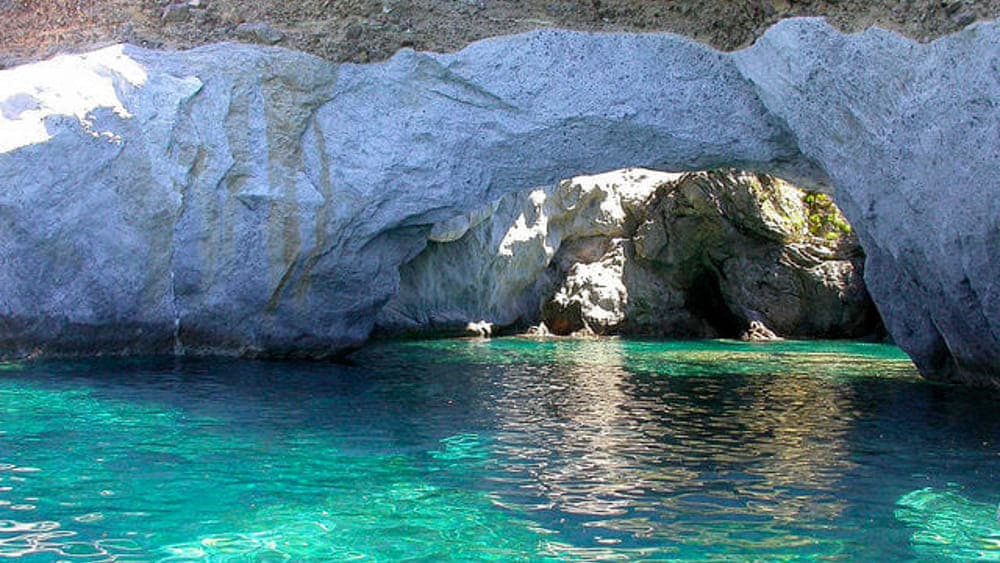 Cala Fonte a Ponza: Guida Completa 2026