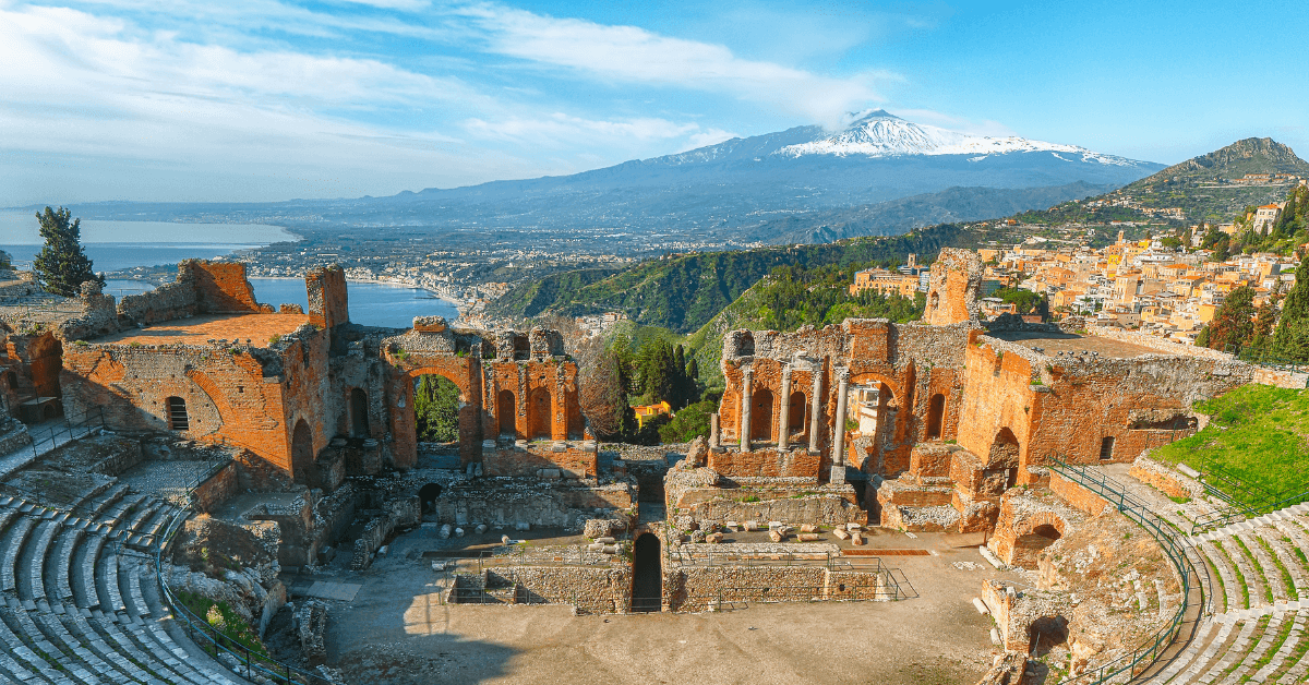Cosa vedere a Taormina: 10 posti da non perdere per l'estate 2024