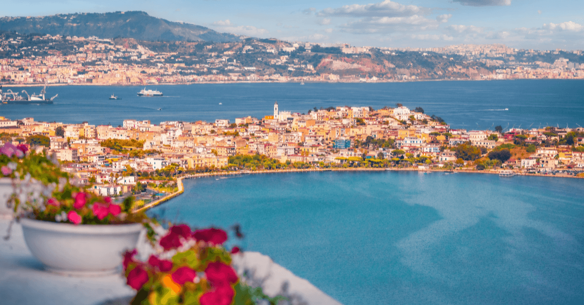 Le spiagge più belle del Golfo di Bacoli: foto e mappa