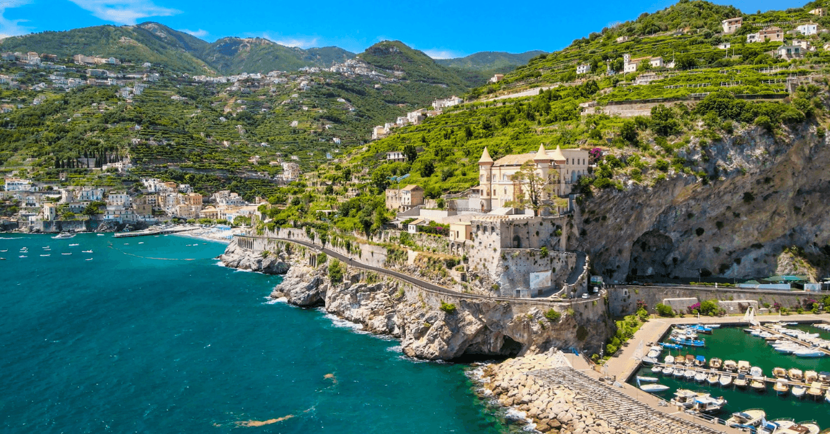 Cosa Vedere a Maiori 2026: Guida Autentica e Spiagge da Sogno