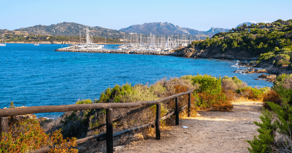 Cosa Vedere a Portisco: Guida Completa per l'Estate 2026