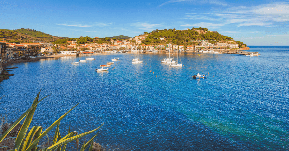 Porto Azzurro 2026: Cosa Vedere e Fare per una Vacanza Indimenticabile