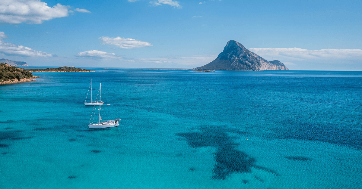Cosa Vedere a Porto Taverna 2026: Guida Completa e Spiagge