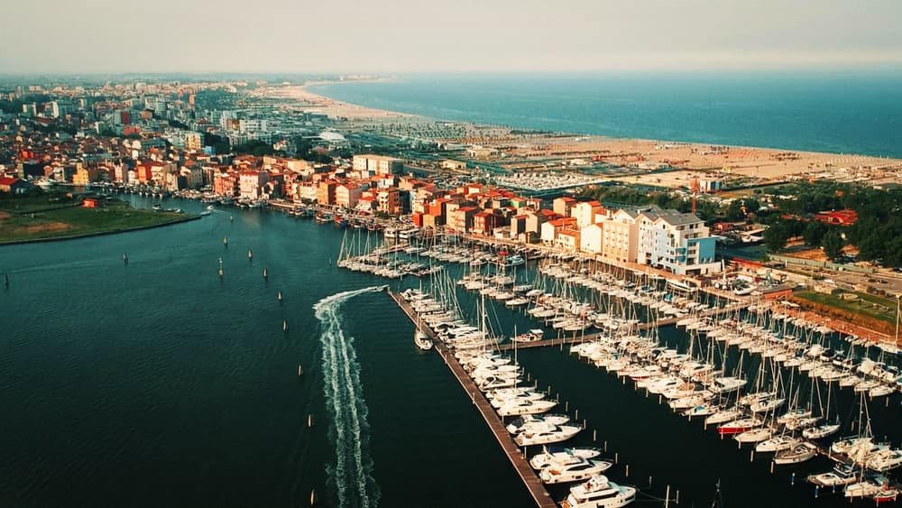 Sottomarina 2026: Cosa Vedere tra Spiagge e Vita Locale