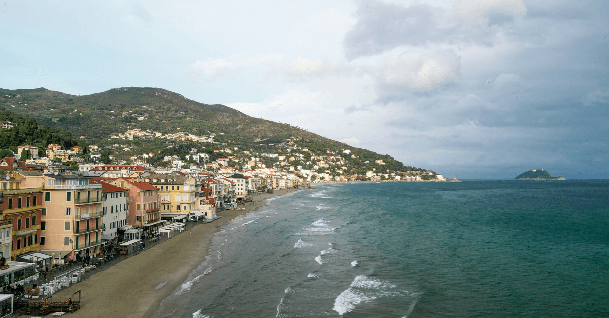 Le spiagge più belle di Alassio: guida completa per l'estate 2026