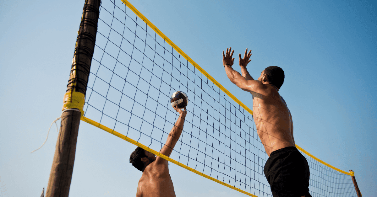 Le spiagge dell'Abruzzo perfette per il beach volley: scopri dove giocare