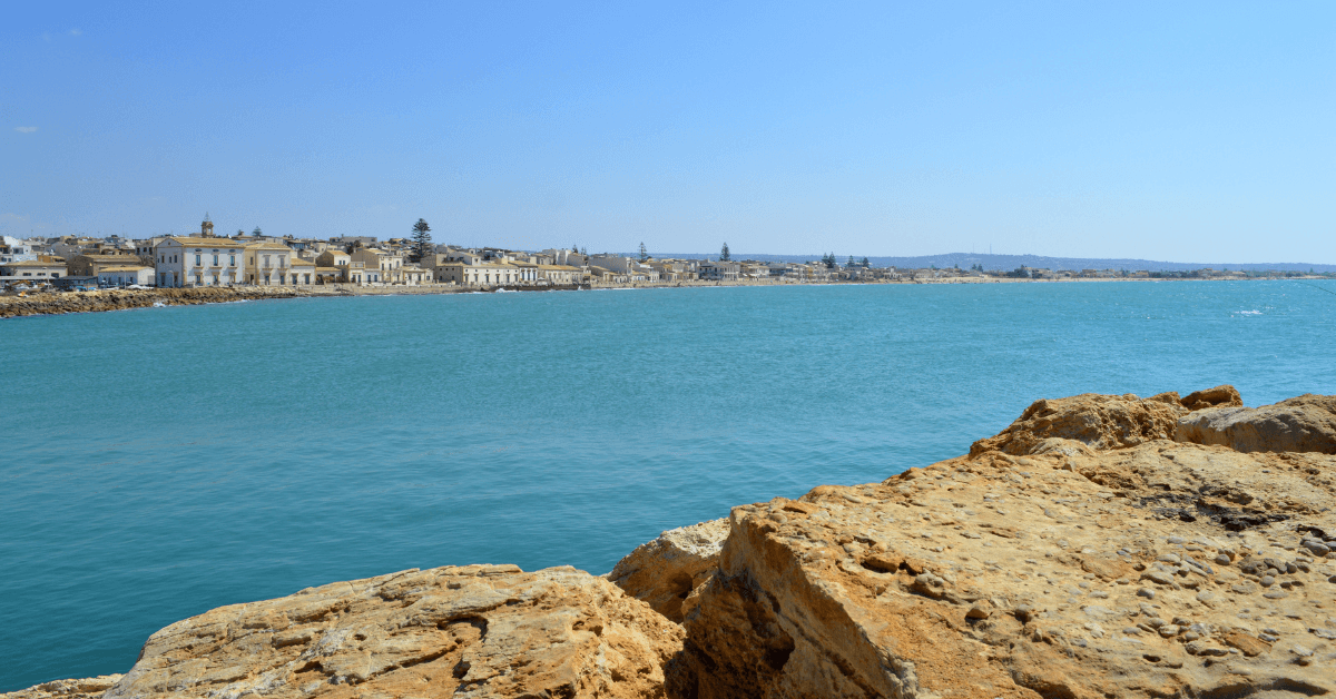Le spiagge più belle di Donnalucata: Guida Completa 2026