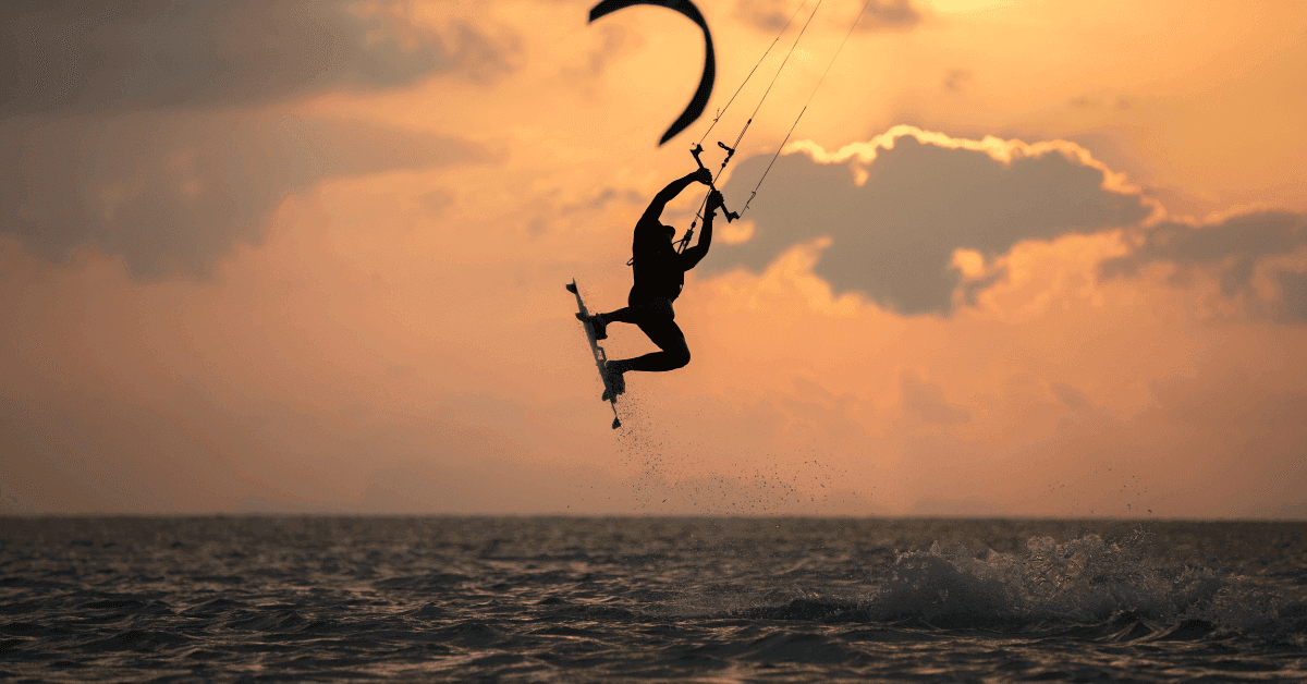 Kitesurf in Molise: le spiagge migliori per vivere l'emozione del volo sull'acqua