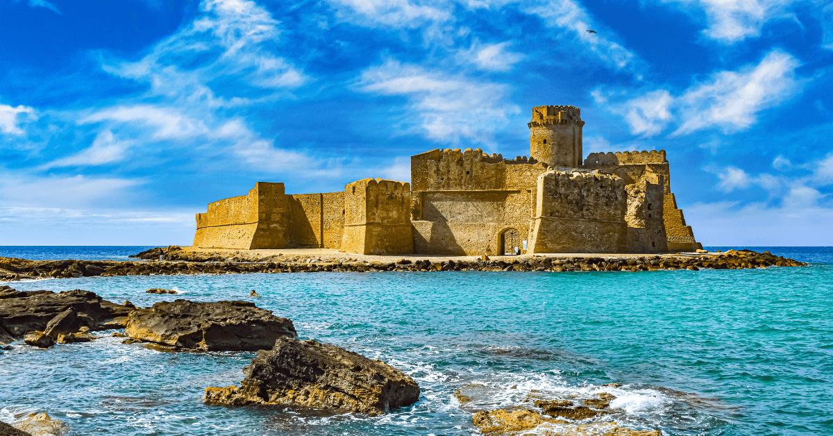 Le Castella 2026: Scopri le Spiagge più Belle per la Tua Vacanza