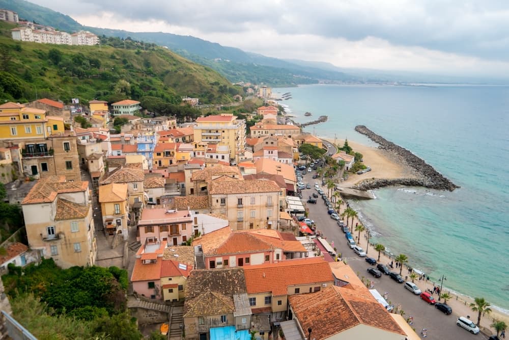Le Spiagge Più Belle di Pizzo per Famiglie | Guida 2026