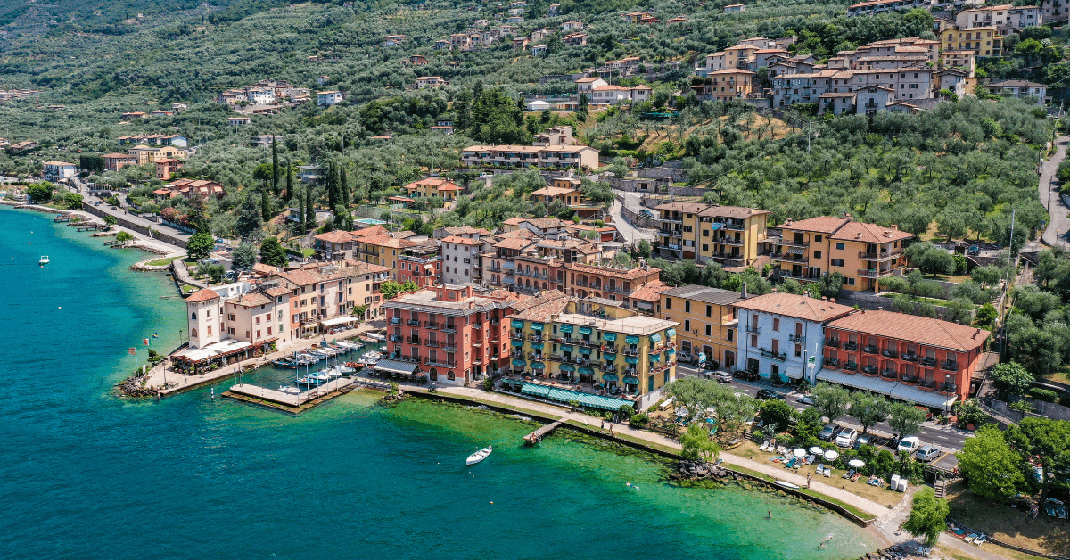 Spiagge più belle di Torri del Benaco: Guida Completa 2026