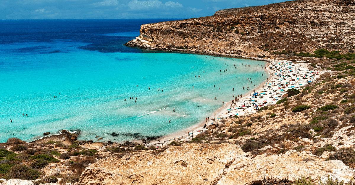 Spiaggia dei Conigli a Lampedusa, la più bella d'Europa: ecco cosa devi sapere