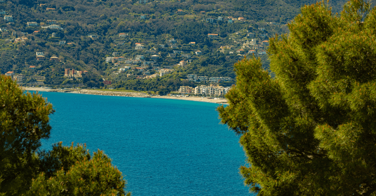 Spotorno 2026: Cosa Vedere e Fare per una Vacanza Perfetta | spiagge.it