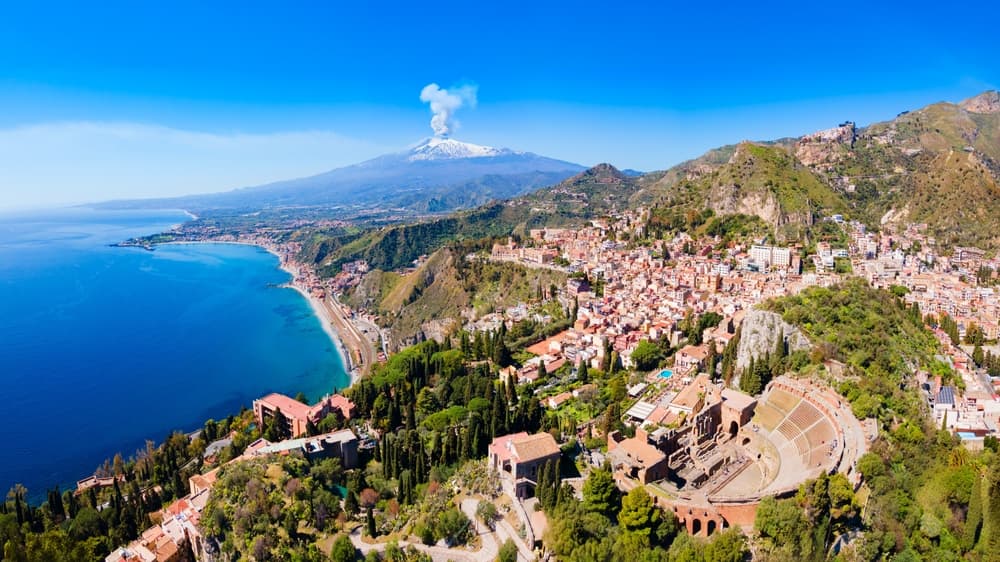 Scoprire Taormina: Cosa Vedere tra Storia e Mare Estate 2026