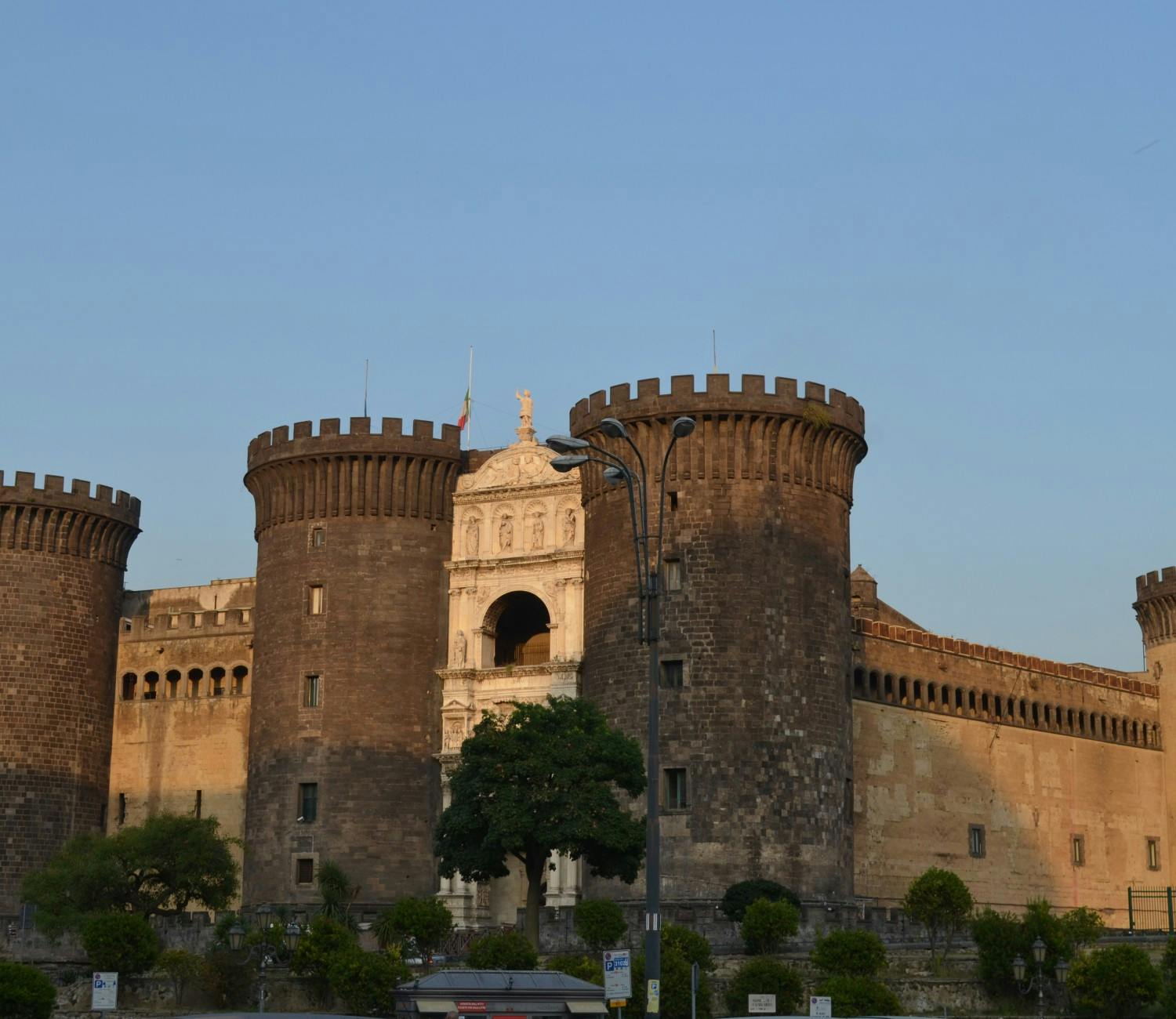 Tour in bus hop-on hop-off a Napoli, biglietti da 24 ore