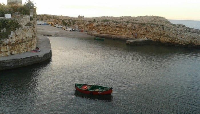 Cala Paura Polignano a Mare.jpg