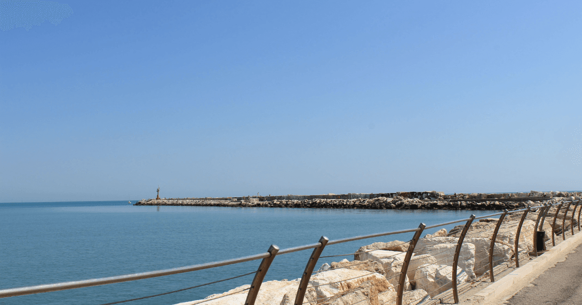 Le Spiagge più belle della Riviera delle Palme: foto e mappa