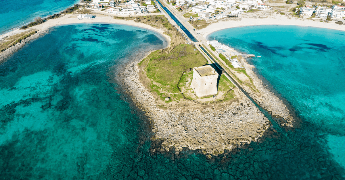 Torre Lapillo: Le Spiagge più Belle per l'Estate 2026 | spiagge.it