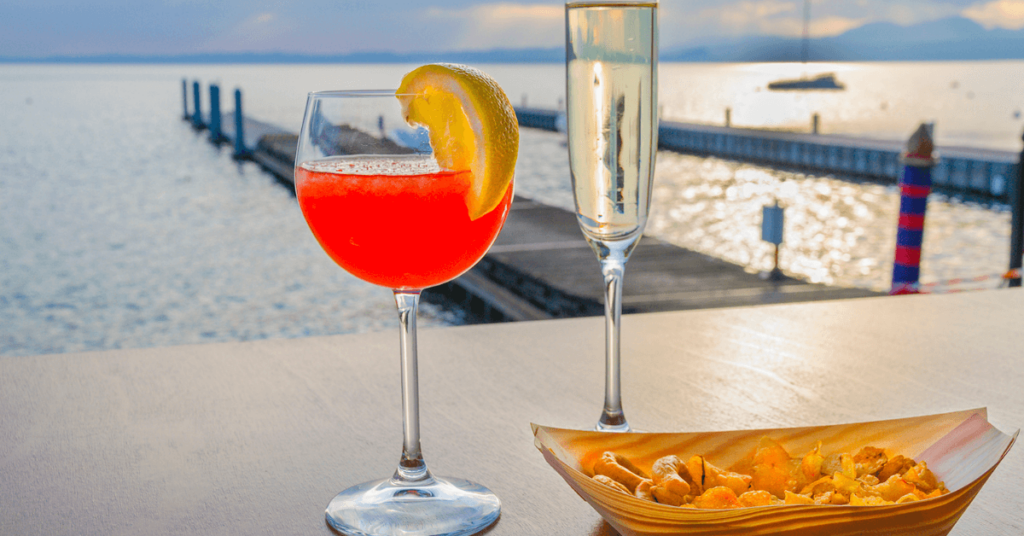 spiagge per aperitivo tramonto