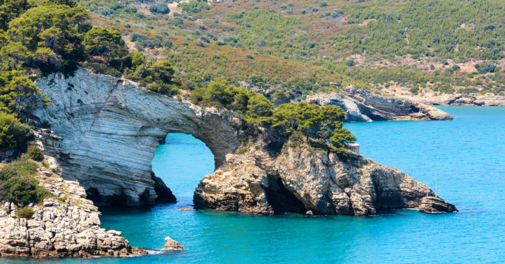 Le 5 migliori spiagge a Vieste- vieste- spiaggia-baia-san-felice