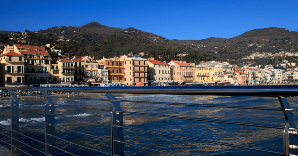 10 posti imperdibili alassio, cosa vedere alassio, liguria